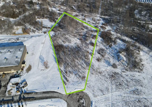 Homes for sale in Lapeer City Lapeer, MI | 3100 John Conley Dr S, Lapeer City Lapeer, MI 48446 | MLS# 20250001904