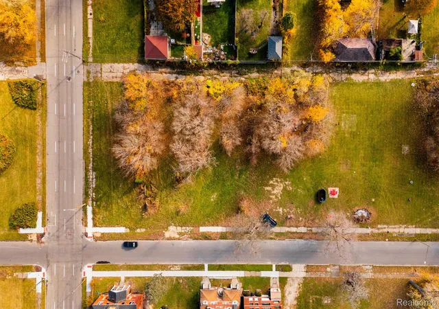 Photo 3 of Land for sale at 126 Harmon St, Detroit, MI 48202 | MLS# 20250007624 | Listing updated on 2026-05-26
