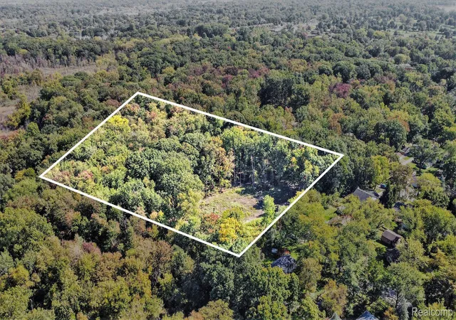 Photo 2 of Land for sale at 001 Hobson, Waterford, MI 48328 | MLS# 20250007847 | Listing updated on 2026-08-03