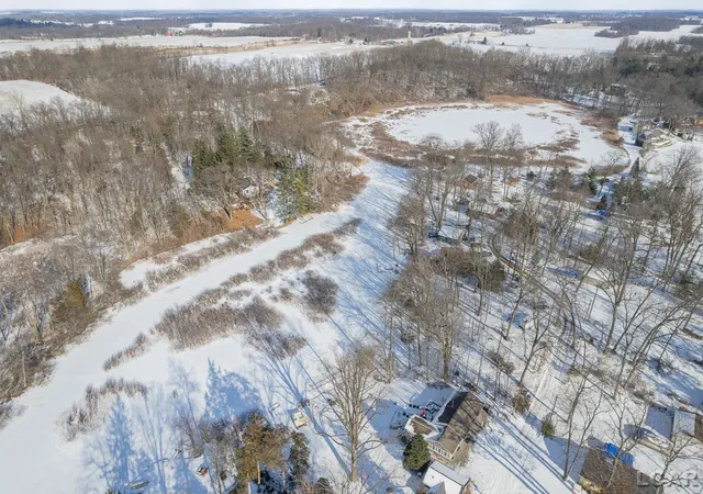 Homes for sale in Cement City, MI | 12456 Crystal Lake Dr, Cement City, MI 49233 | MLS# 56050166149
