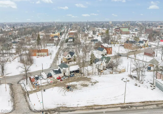 Photo 4 of Land for sale at 4550 W Warren Ave, Detroit, MI 48210 | MLS# 20250010593 | Listing updated on 2026-02-10