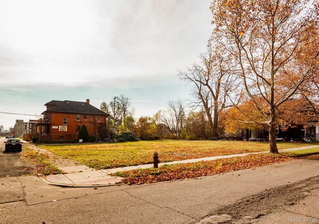 Photo 1 of Land for sale at 600 Smith St, Detroit, MI 48202 | MLS# 20250011538 | Listing updated on 2026-07-06