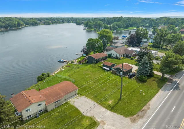 Photo 1 of Land for sale at 9876 W Dixie Hwy, Clarkston, MI 48348 | MLS# 20250014570 | Listing updated on 2026-07-06