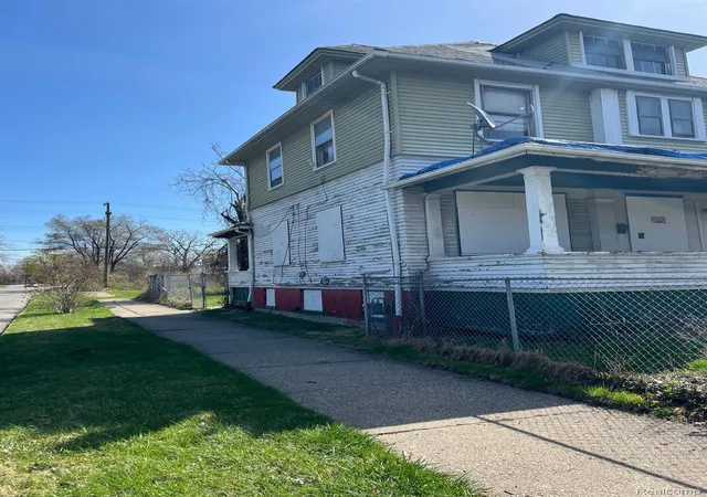 Photo 1 of Sale Pending at 3674 Mount Elliott St, Detroit, MI 48207 | MLS# 20250014715 | Listing updated on 2026-07-07