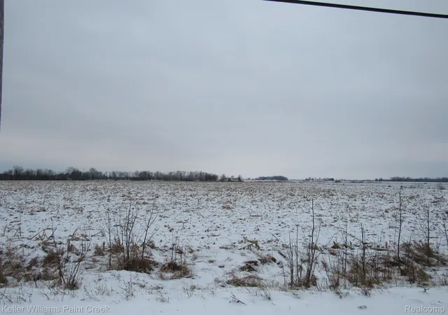 Homes for sale in Pinconning Township Bay, MI | 1420 E Pinconning Rd, Pinconning Township Bay, MI 48650 | MLS# 20250016761