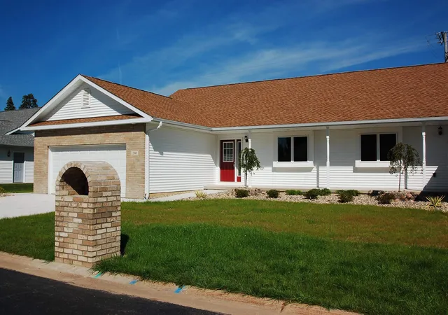 Homes for sale in West Branch, MI | 268 Windemere Pl, West Branch, MI 48661