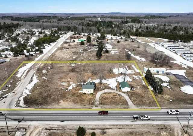 Photo 1 of House for sale at 17140 Honor Hwy, Interlochen, MI 49643 | MLS# 78080054860 | Listing updated on 2026-01-03