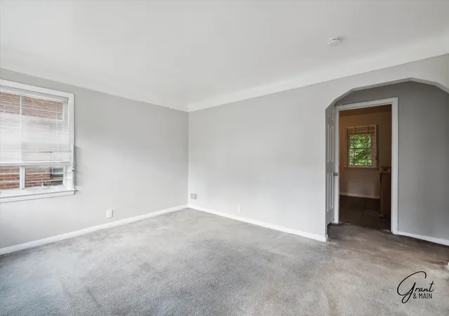 Photo 4 of Single family home for sale at 19401 Grandview St, Detroit, MI 48219 | MLS# 81025011071 | Listing updated on 2026-09-30