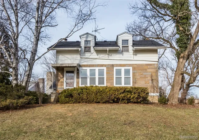 Photo 1 of Single family home for sale at 3920 W Ellsworth Rd, Ann Arbor, MI 48103 | MLS# 20250022109 | Listing updated on 2026-09-06