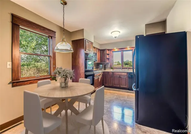 Photo 2 of Single family home for sale at 3920 W Ellsworth Rd, Ann Arbor, MI 48103 | MLS# 20250022109 | Listing updated on 2026-09-06