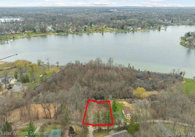 Photo 1 of Land for sale at 000 Lakeview Dr, White Lake Charter Township Oakland, MI 48386 | MLS# 20250024101 | Listing updated on 2026-08-10