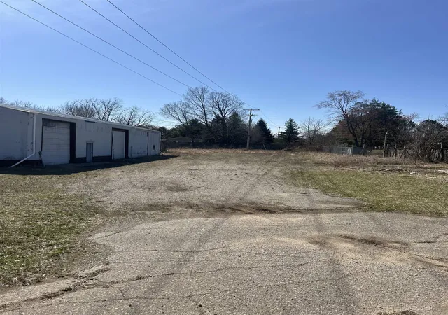 4th image of 13164 Seymour Rd, Montrose, MI 48457 | MLS# 61050170830