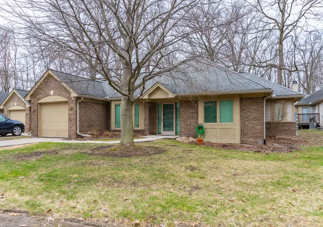 1st image of 21329 Mulberry Ct, Farmington Hills, MI 48336 | MLS# 81025014949