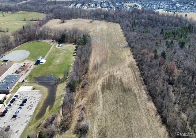 2nd image of 59740 Havenridge Rd, New Haven, MI 48048 | MLS# 20250025607