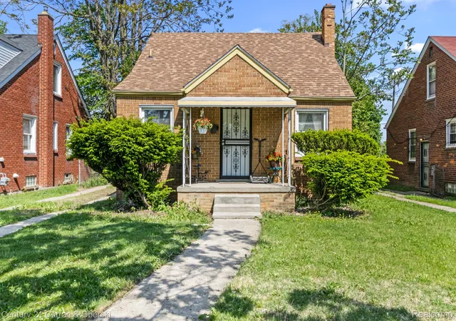 Single family home for sale at 18320 Ashton Ave, Detroit, MI 48219 | MLS# 20250029976 | Listing updated on 2025-07-01
