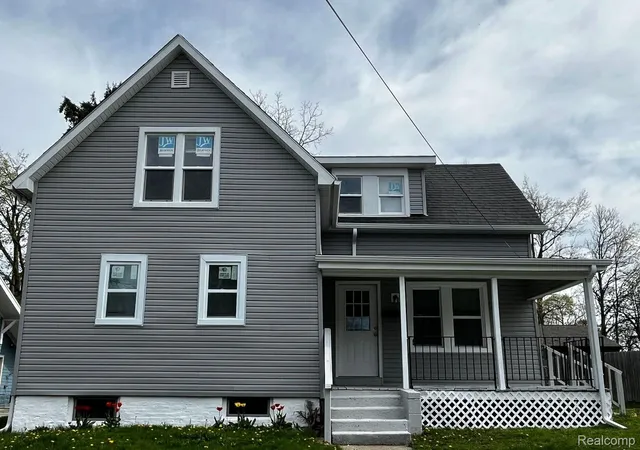 Homes for sale in Adrian City Lenawee, MI | 417 E Hunt St, Adrian City Lenawee, MI 49221 | MLS# 20250029994