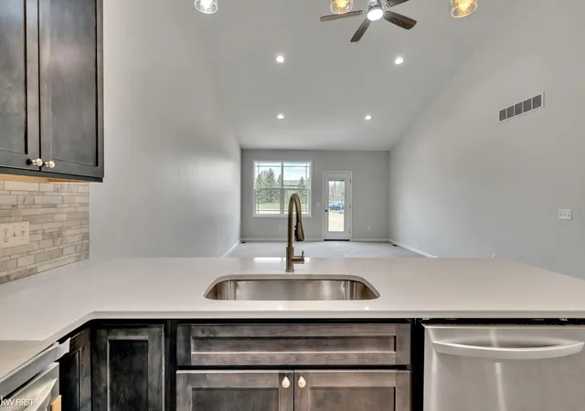 3rd image of 11146 Brahms Ln, Davison, MI 48423 | MLS# 5050174015
