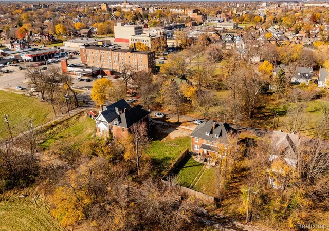2nd image of 72 Englewood St, Detroit, MI 48202 | MLS# 20250034882