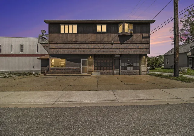 1st image of 929 S Washington Ave, Ludington, MI 49431 | MLS# 67025022436