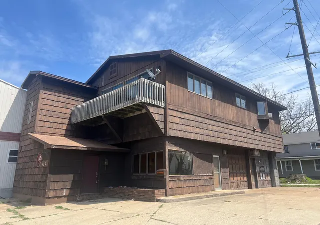 2nd image of 929 S Washington Ave, Ludington, MI 49431 | MLS# 67025022436
