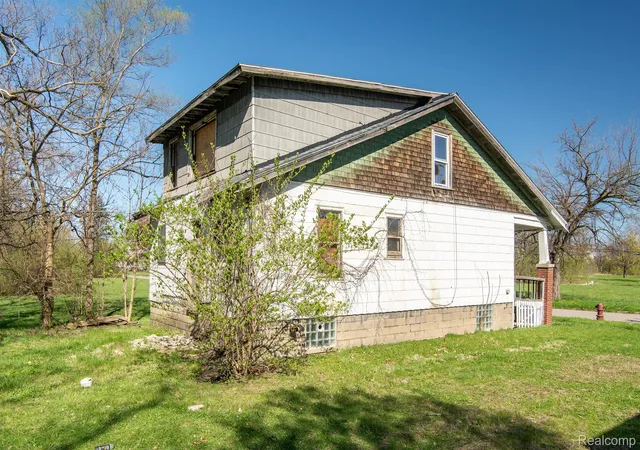 21st image of 985 Fernhill St, Highland Park, MI 48203 | MLS# 20250036398