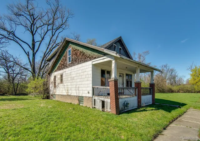 3rd image of 985 Fernhill St, Highland Park, MI 48203 | MLS# 20250036398