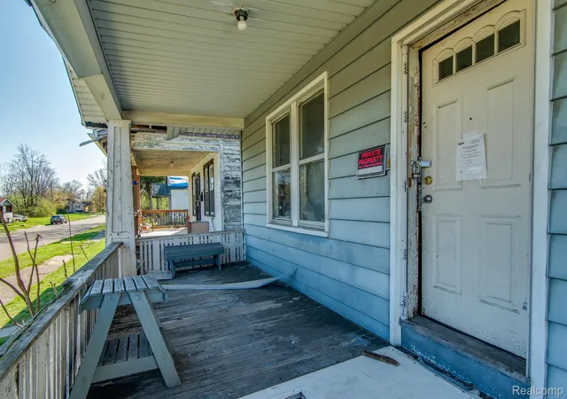 4th image of 975 Fernhill St, Highland Park, MI 48203 | MLS# 20250036694