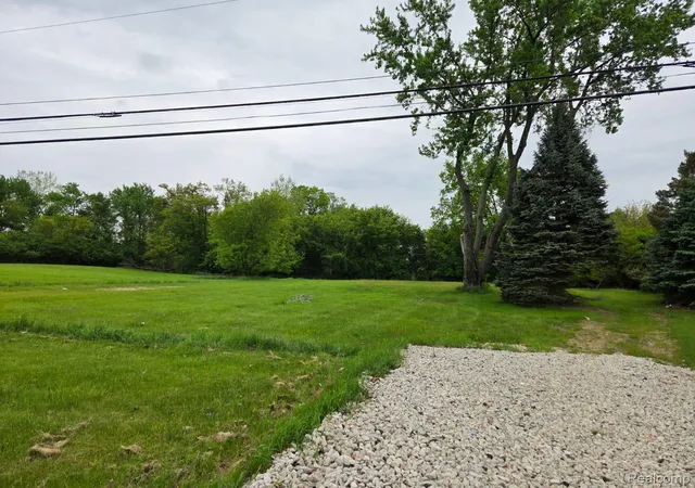 Photo 2 of Land for sale at 7585 Pontiac Trl, West Bloomfield, MI 48323 | MLS# 20250036833 | Listing updated on 2026-08-19