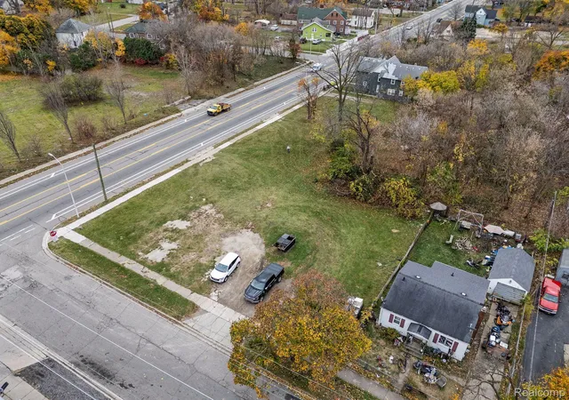 4th image of 431 N Perry St, Pontiac, MI 48342 | MLS# 20251004467
