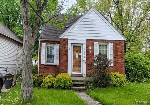 Photo 1 of Sale Pending at 17100 Stephens Dr, Eastpointe, MI 48021 | MLS# 20251004575 | Listing updated on 2026-07-07