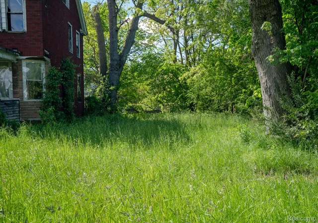 Photo 1 of Sale Pending at 1032 Marston St, Detroit, MI 48211 | MLS# 20251004747 | Listing updated on 2026-07-07