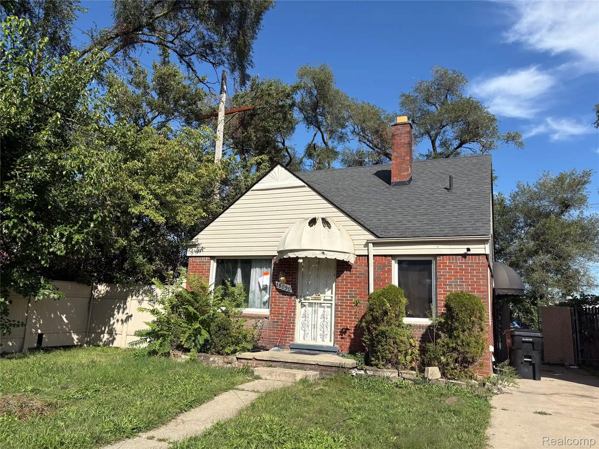 Photo 1 of Single family home for sale at 18090 Washburn St, Detroit, MI 48221 | MLS# 20251005959 | Listing updated on 2026-09-17