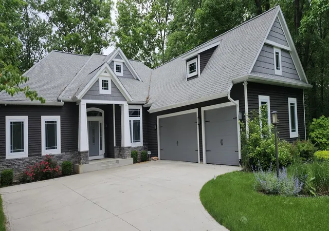 Photo 1 of Single family home for sale at 21932 Buffalo Ln Ln, Cassopolis, MI 49031 | MLS# 69025027100 | Listing updated on 2026-09-24