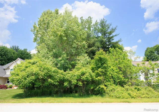 2nd image of 3408 N Burwick Dr, Port Huron, MI 48060 | MLS# 20251006505