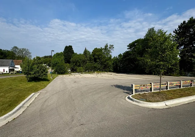 Photo 4 of Land for sale at 208 Robertson St, Cadillac, MI 49601 | MLS# 78080058276 | Listing updated on 2026-07-25