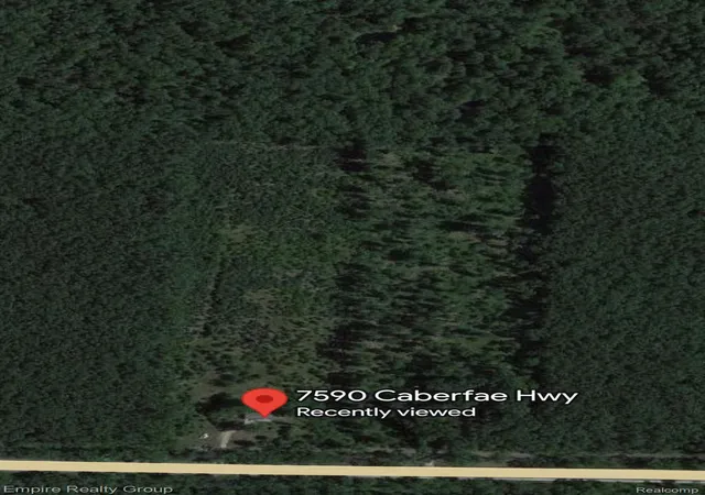 Photo 2 of Single family home for sale at 7590 Caberfae Hwy, Manistee, MI 49660 | MLS# 20251007676 | Listing updated on 2026-05-12