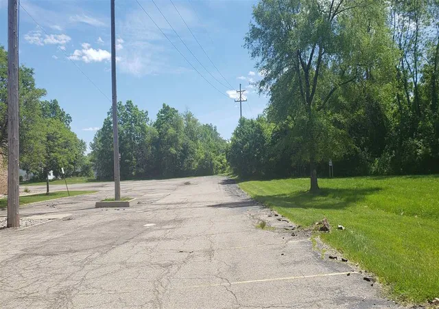 5th image of 4490 W Lennon Rd, Flint, MI 48507 | MLS# 5050178158
