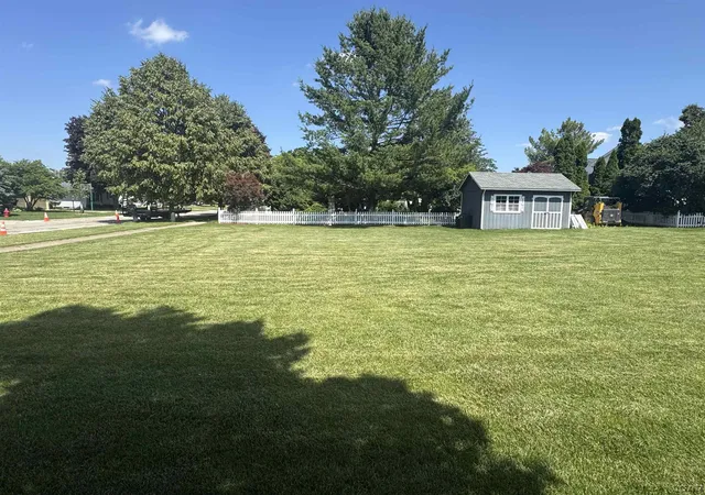 3rd image of 1510 Fox Run St, Tecumseh, MI 49286 | MLS# 56050179276