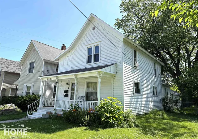 Photo 1 of Multi Family at 609 Broadway Ave, Owosso, MI 48867 | MLS# 5050179678 | | Sold on 2025-11-07