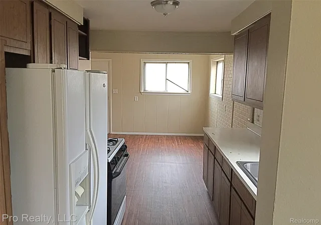 3rd image of 724 Clair St, Inkster, MI 48141 | MLS# 20251014431