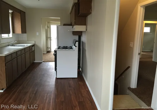 5th image of 724 Clair St, Inkster, MI 48141 | MLS# 20251014431