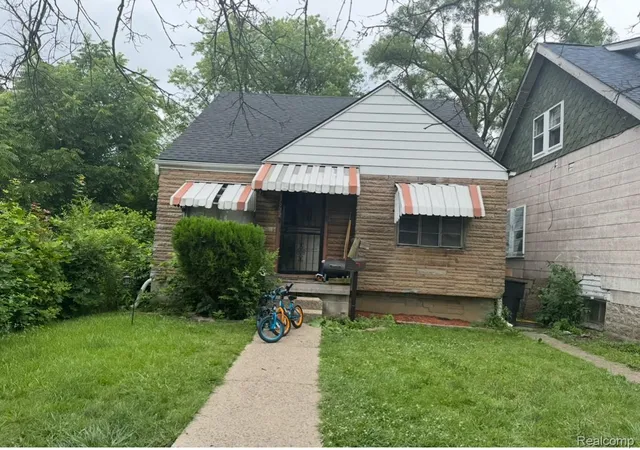Photo 1 of Sale Pending at 17922 Arlington St, Detroit, MI 48212 | MLS# 20251014757 | Listing updated on 2026-07-07