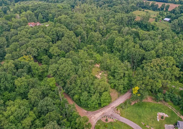 Photo 4 of Land for sale at 0 Pond Rd, Leonard, MI 48367 | MLS# 20251014765 | Listing updated on 2026-08-28