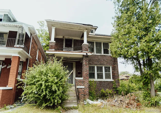 Photo 1 of Sale Pending at 5200 Maplewood St, Detroit, MI 48204 | MLS# 20251015276 | Listing updated on 2026-07-07
