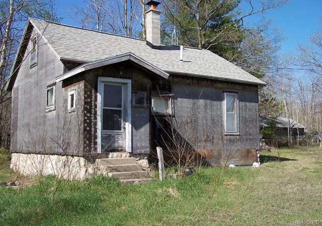 5th image of 2720 Sawyer Rd, Gaylord, MI 49735 | MLS# 20251015505