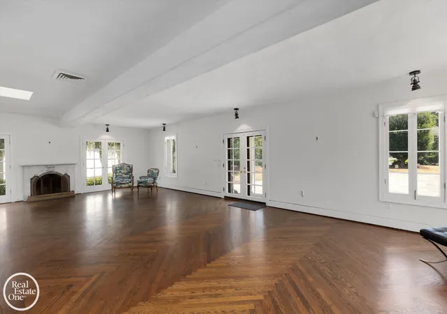 4th image of 277 Lincoln Rd, Grosse Pointe, MI 48230 | MLS# 58050181149