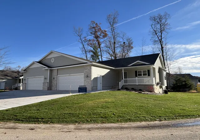 Condo for sale at 1516 W Addison Way, Muskegon, MI 49445 | MLS# 71025034292