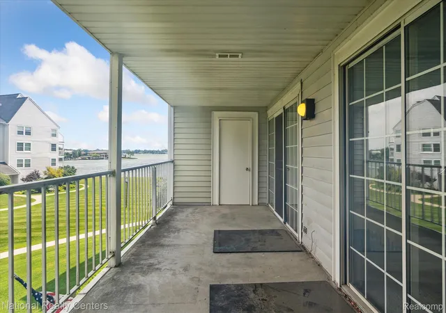Photo 2 of Condo for sale at 3559 Port Cove Dr #17, Waterford, MI 48328 | MLS# 20251016839 | Listing updated on 2026-08-31