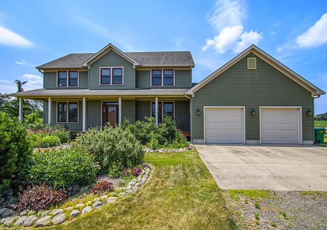 Photo 1 of Single family home for sale at 2160 Portage Rd, Niles, MI 49120 | MLS# 69025035336 | Listing updated on 2026-06-24