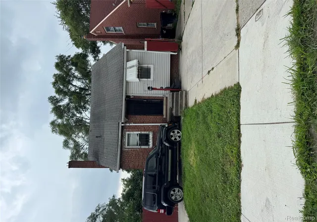 Homes for sale in Hamtramck, MI | 13469 Dwyer St, Hamtramck, MI 48212 | MLS# 20251018815